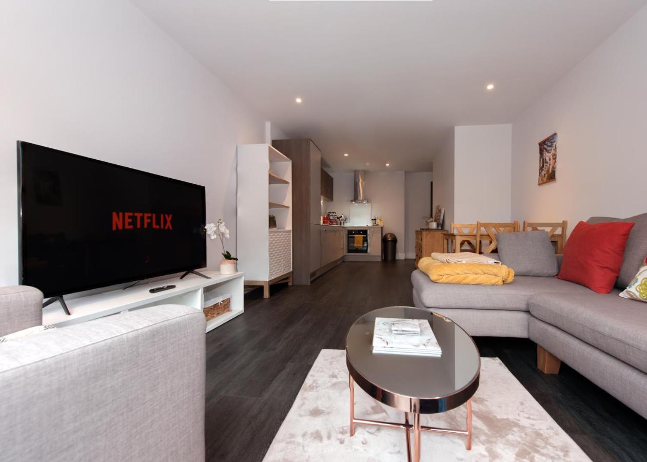 Gorgeous Spacious 2 Bed 2 Bath Apartment Leicester Exterior foto